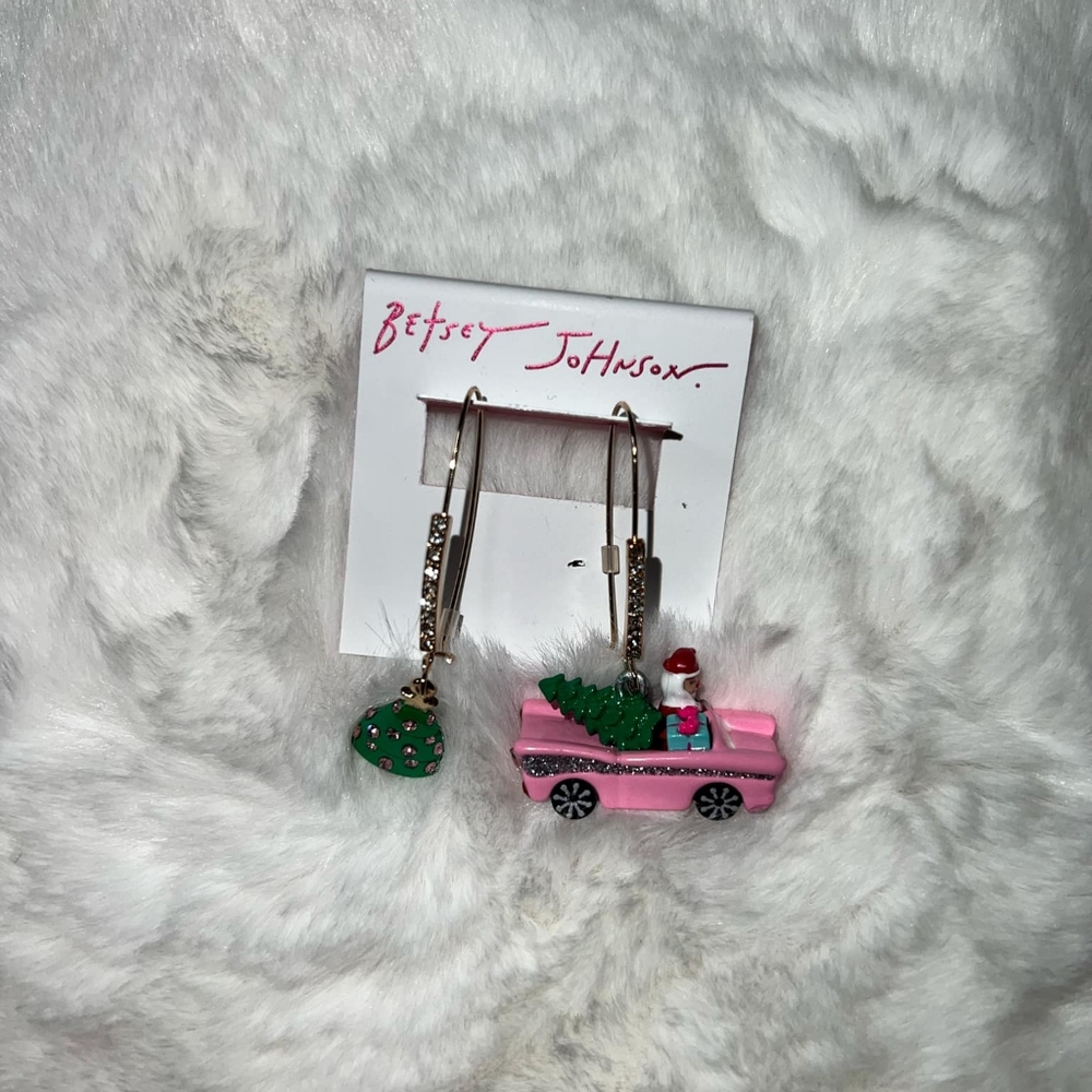 BETSEY JOHNSON Christmas Holiday Mismatched Santa Caddy Car & Tree Earrings NWT